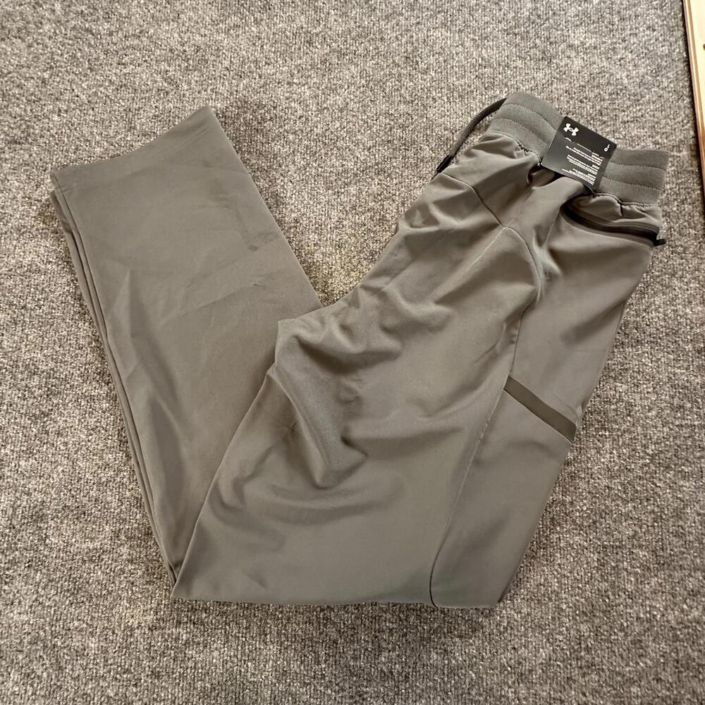 Under Armour Mens Loose Fit Gray Pants Size L Lightweight Activewear 1388015 012